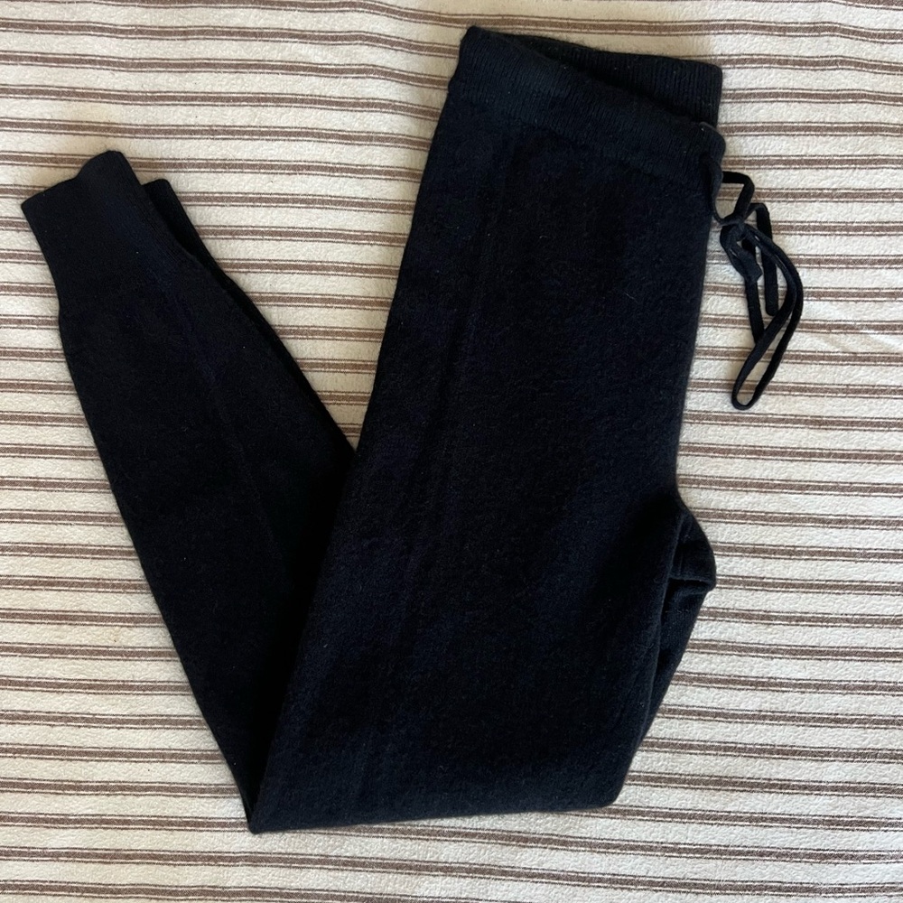 Cashmere Black Jogger Pants (95% cashmere)